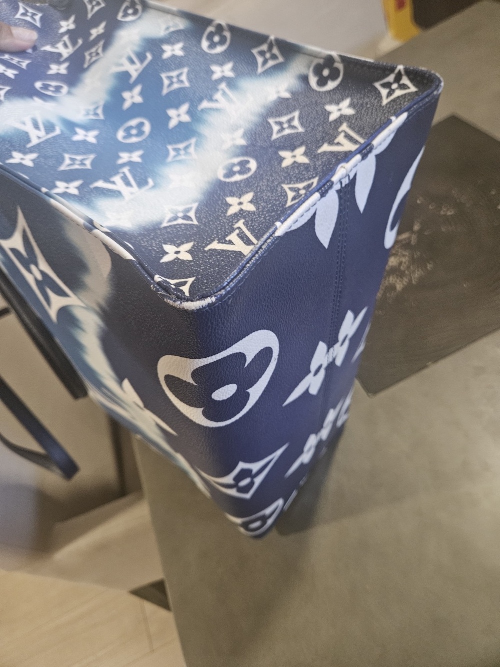 Louis Vuitton Blue and White Monogram Canvas Tote - Picture 6 of 11